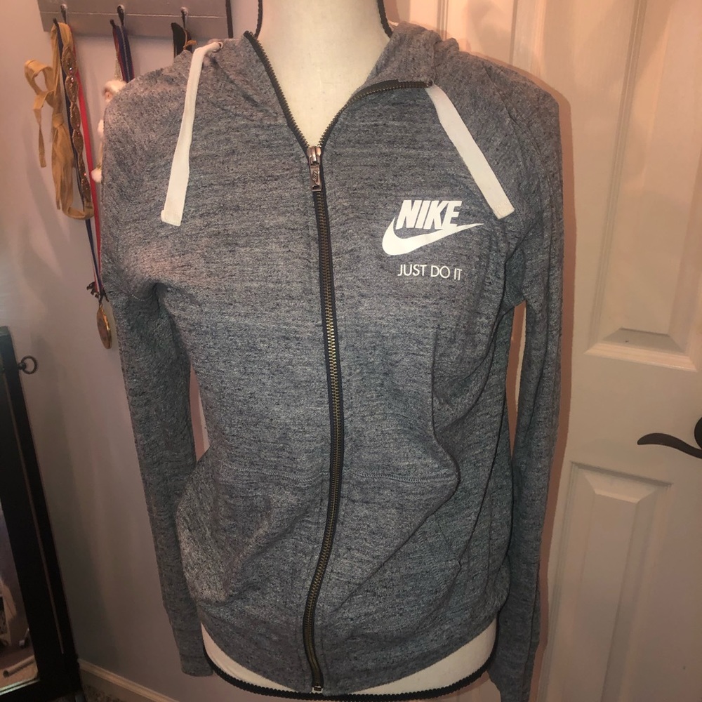 Nike Lightweight Grey Jacket